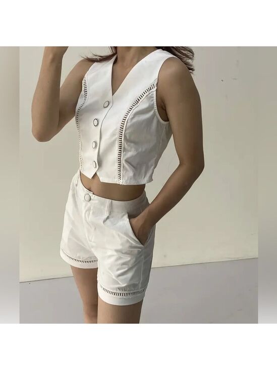 Pants - Unbranded Two piece White Women's Shorts and vest set size large